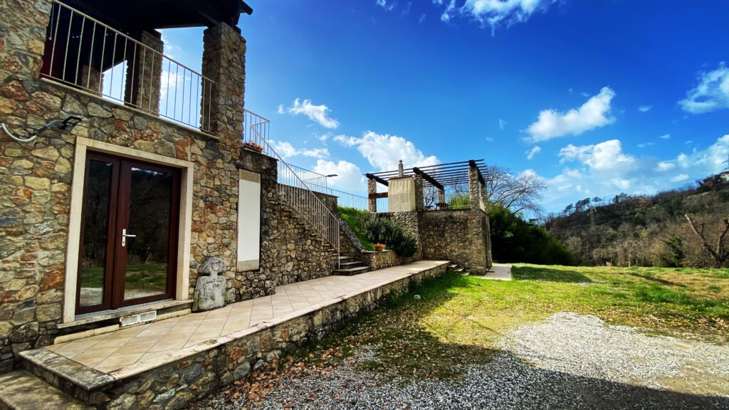 Terra della Luna, Ortonovo Bioedilizia