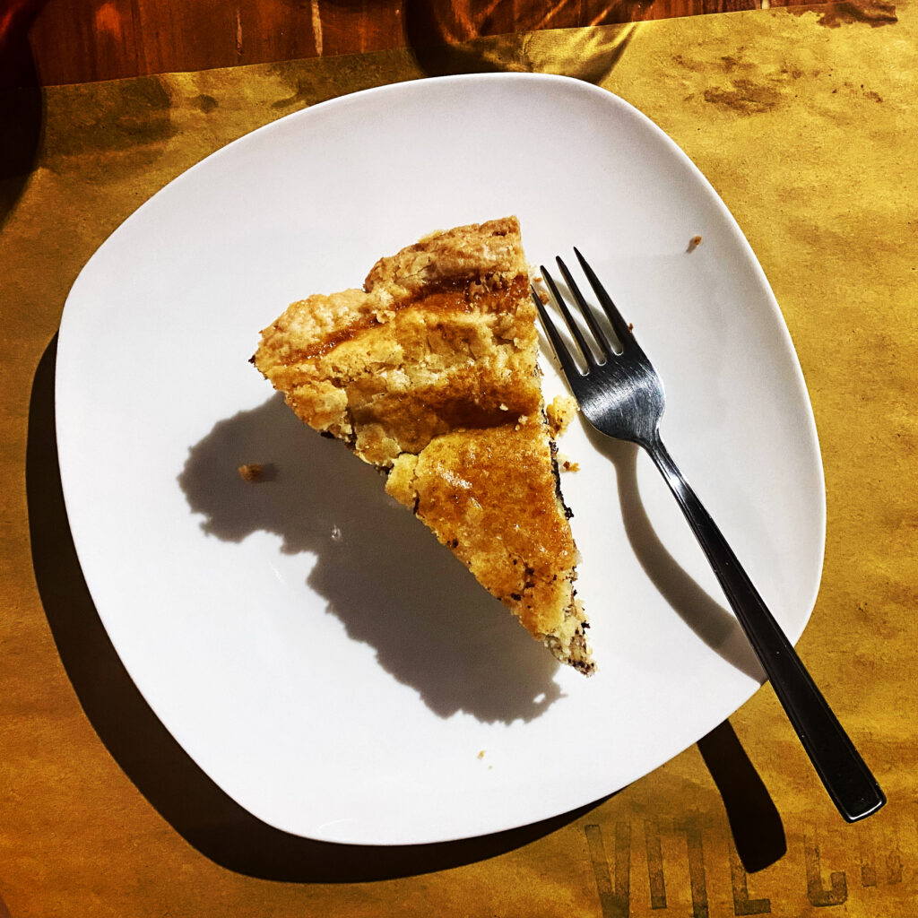 Vite Colta Felline Enoteca con cucina Torta Pasticciotto