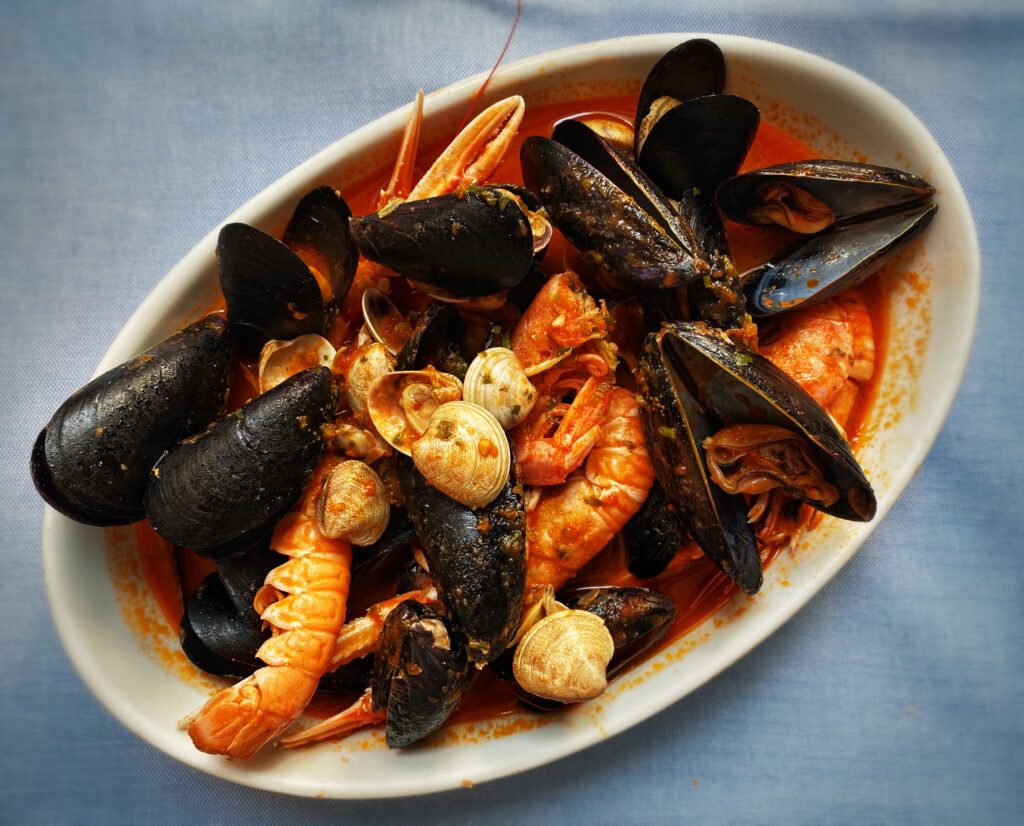 Zuppa di frutti di mare Raieü Lavagna Zuppa di frutti di mare Raieü Lavagna