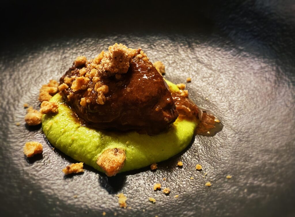 La Madia Brione - Maiale, piselli, tè rosso