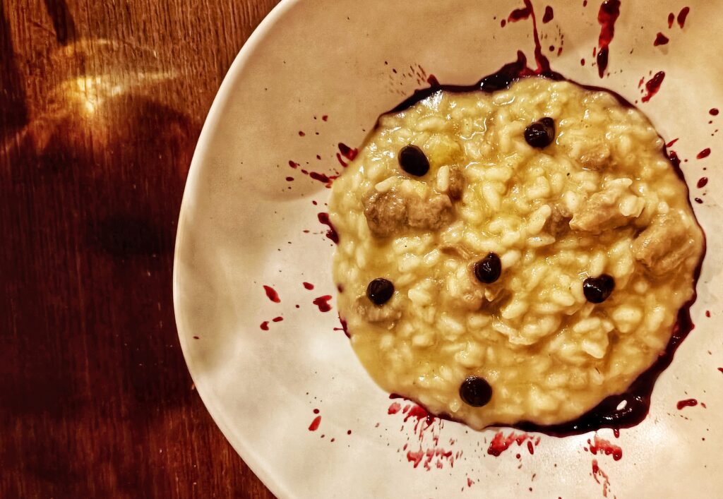 Old Friend Bistrot - Cagliari - Risotto, ragù d'anatra, frutti rossi, aglio nero