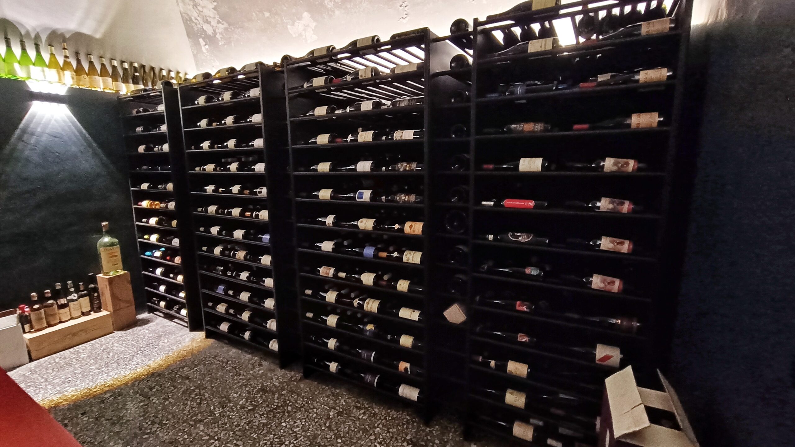 Ristorante ANTICA DIMORA DEL GRUCCIONE: una perla nel cuore del Montiferru - Cantina