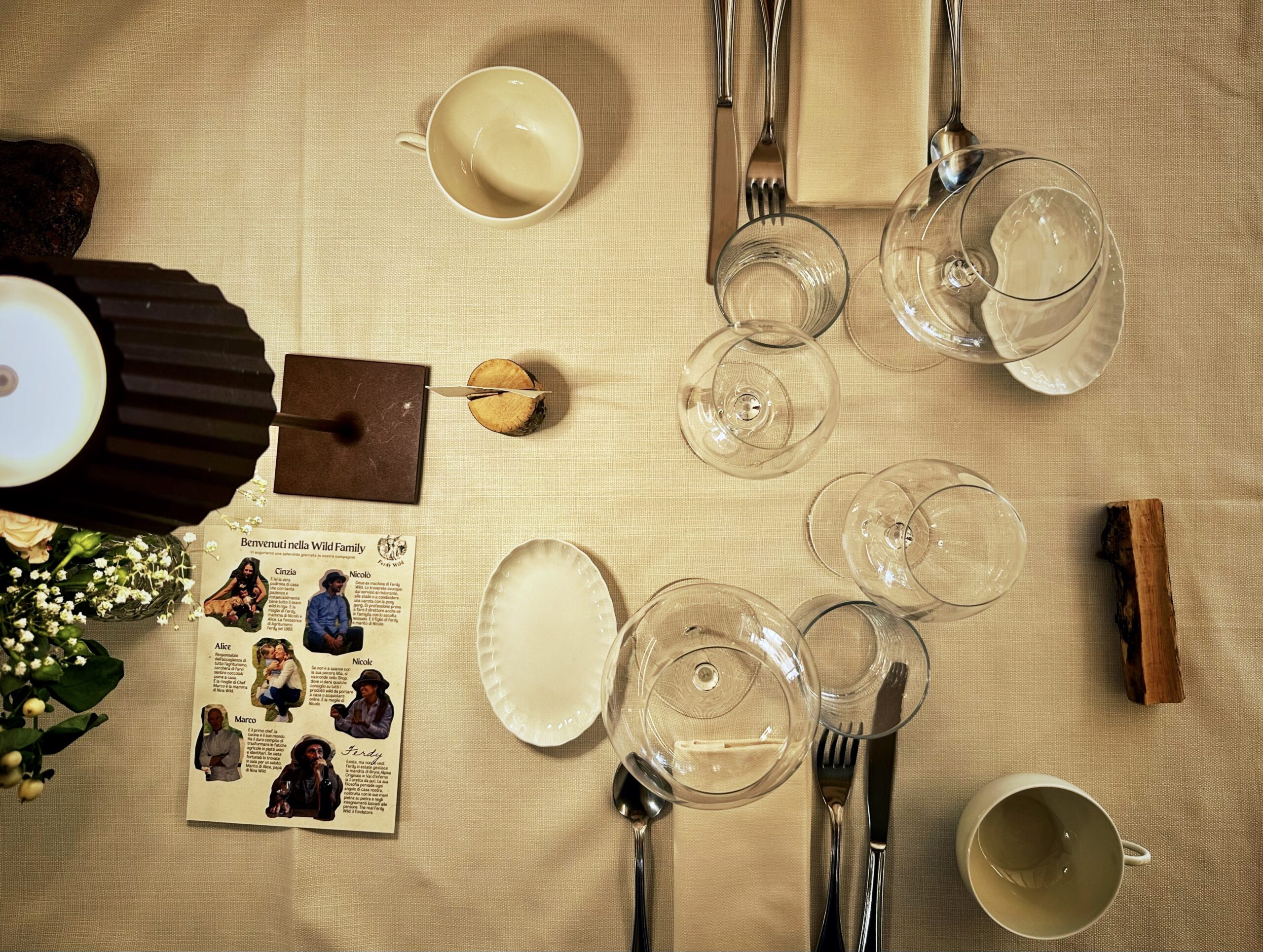 Agriturismo Ferdy Wild, Lenna (BG): l'amore è una cosa semplice, quasi... - Mise en place