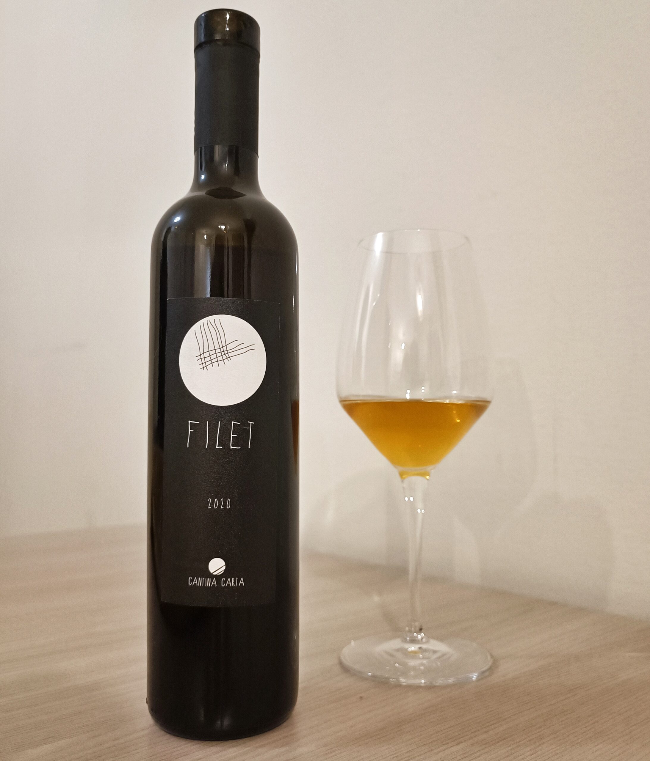 Filet 2020 di PIERO CARTA: la MALVASIA DI BOSA ossidativa, una perla da proteggere - Vino