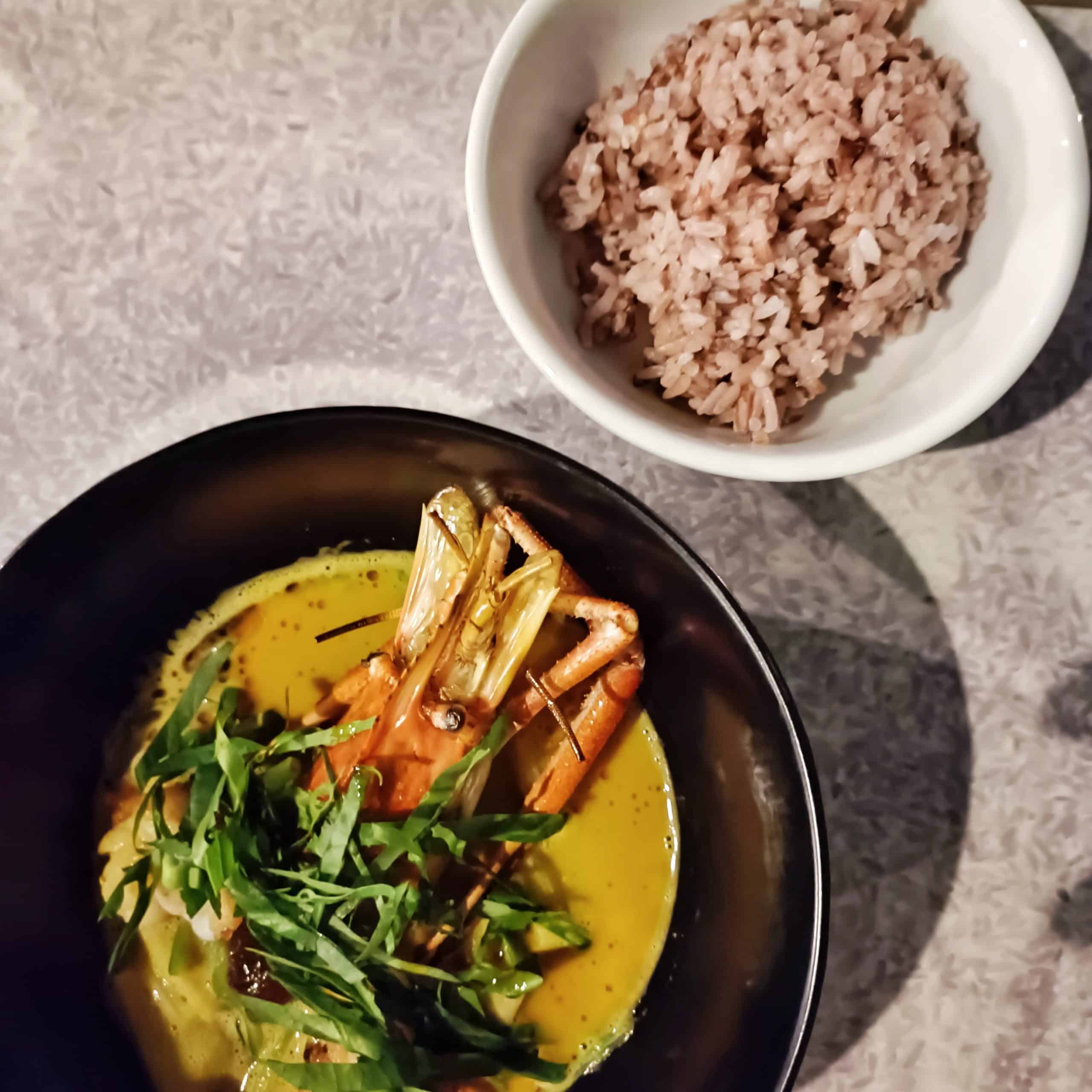 Cuisine Wat Damnak: dove i sapori della Cambogia si sposano con l'eleganza occidentale - Zuppa