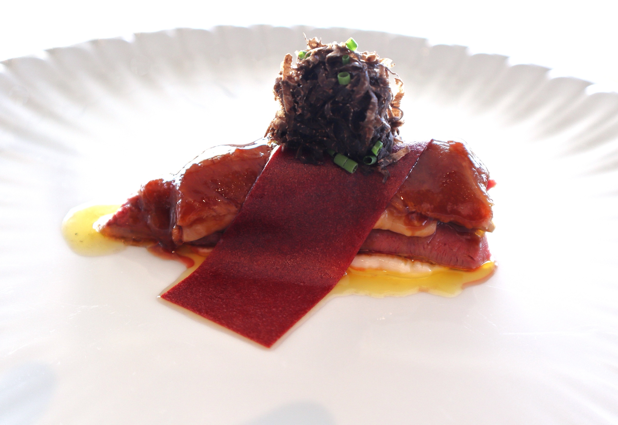 Ristorante DALLA GIOCONDA (Gabicce Monte – PU) – Fotografie dal menù TAVOLO D'ORO - Duetto di piccione e ventresca