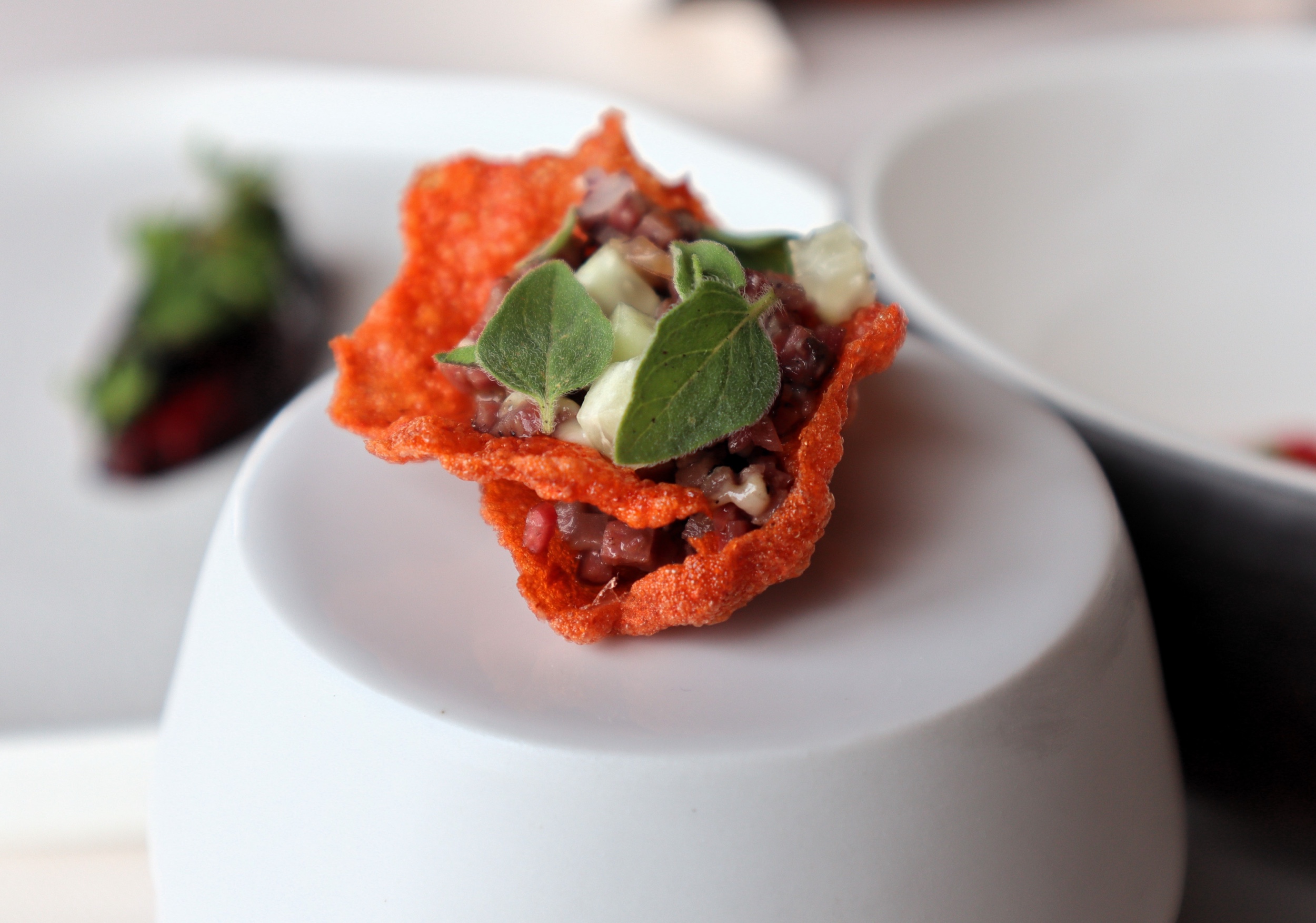 Musica da Tavola #23: LA TANA GOURMET (Asiago - VI) - Fotografie dal menù IN CAMMINO, ESTATE 2024 - Pomodoro