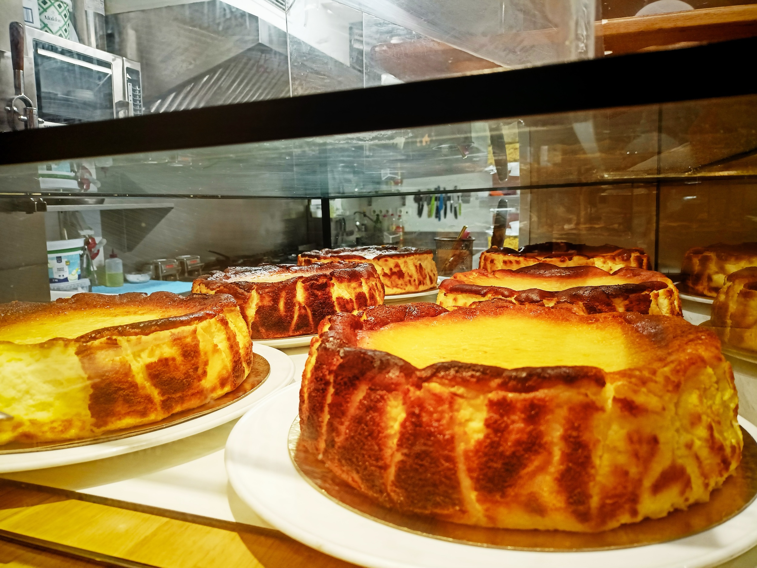 La battaglia dei PINTXOS: piccola guida ai PAESI BASCHI per mangiatori che non conoscono la paura - Tarta de queso