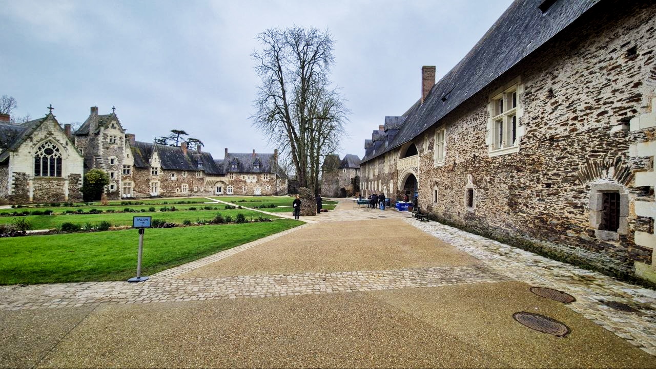 La mia DIVE BOUTEILLE, un viaggio tra saloni OFF e wine-ravers