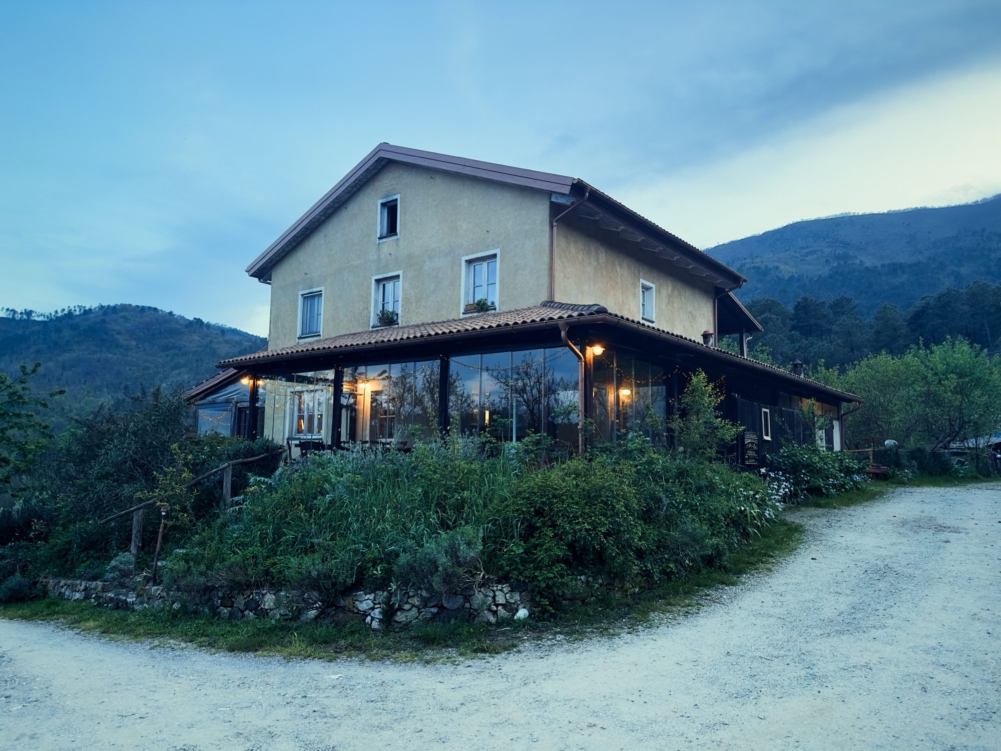 Il Filo di Paglia: una storia stallata nata tra i boschi dell'entroterra spezzino