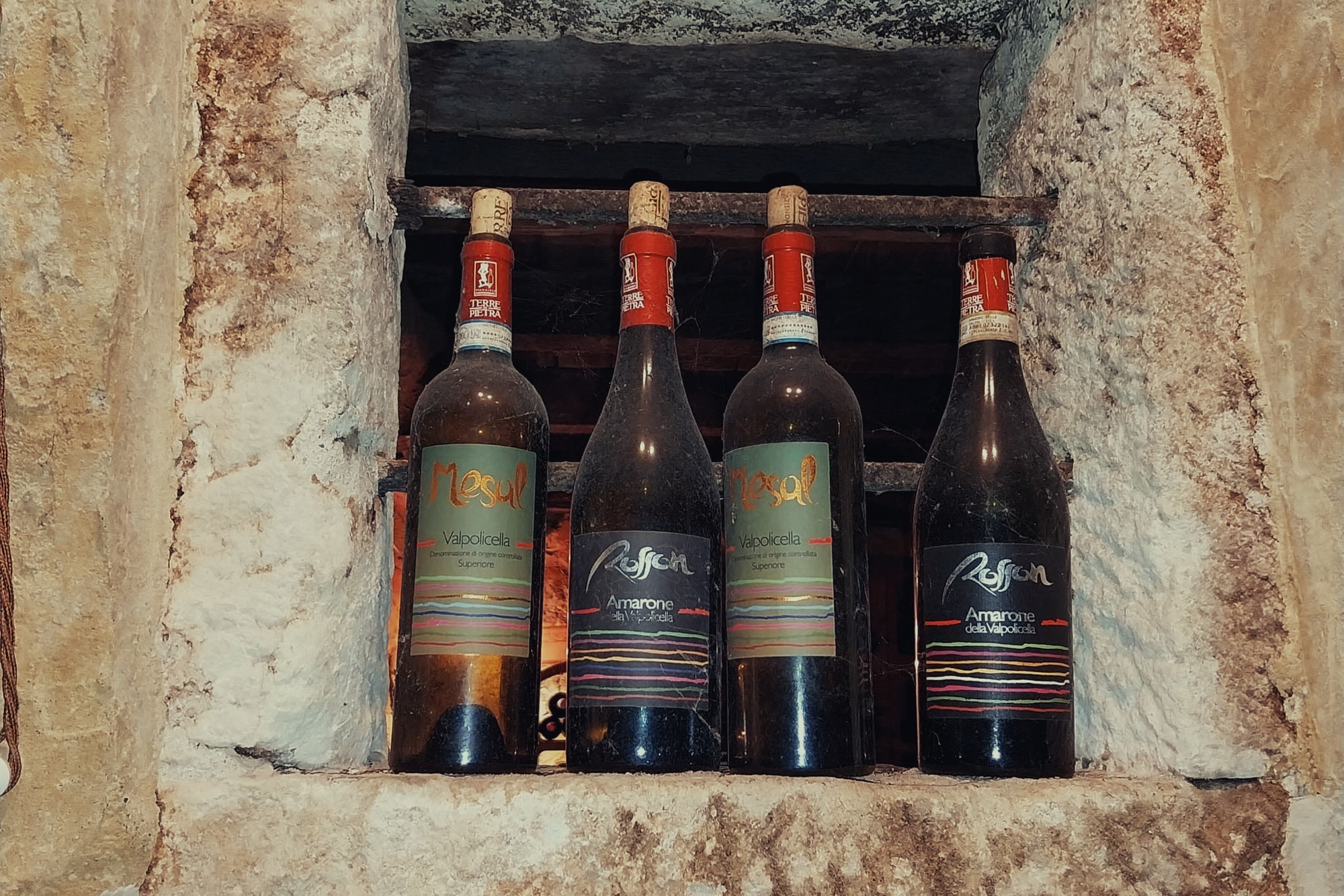 TERRE DI PIETRA: il vino come gesto d’amore verso la terra e chi la cammina - Bottiglie