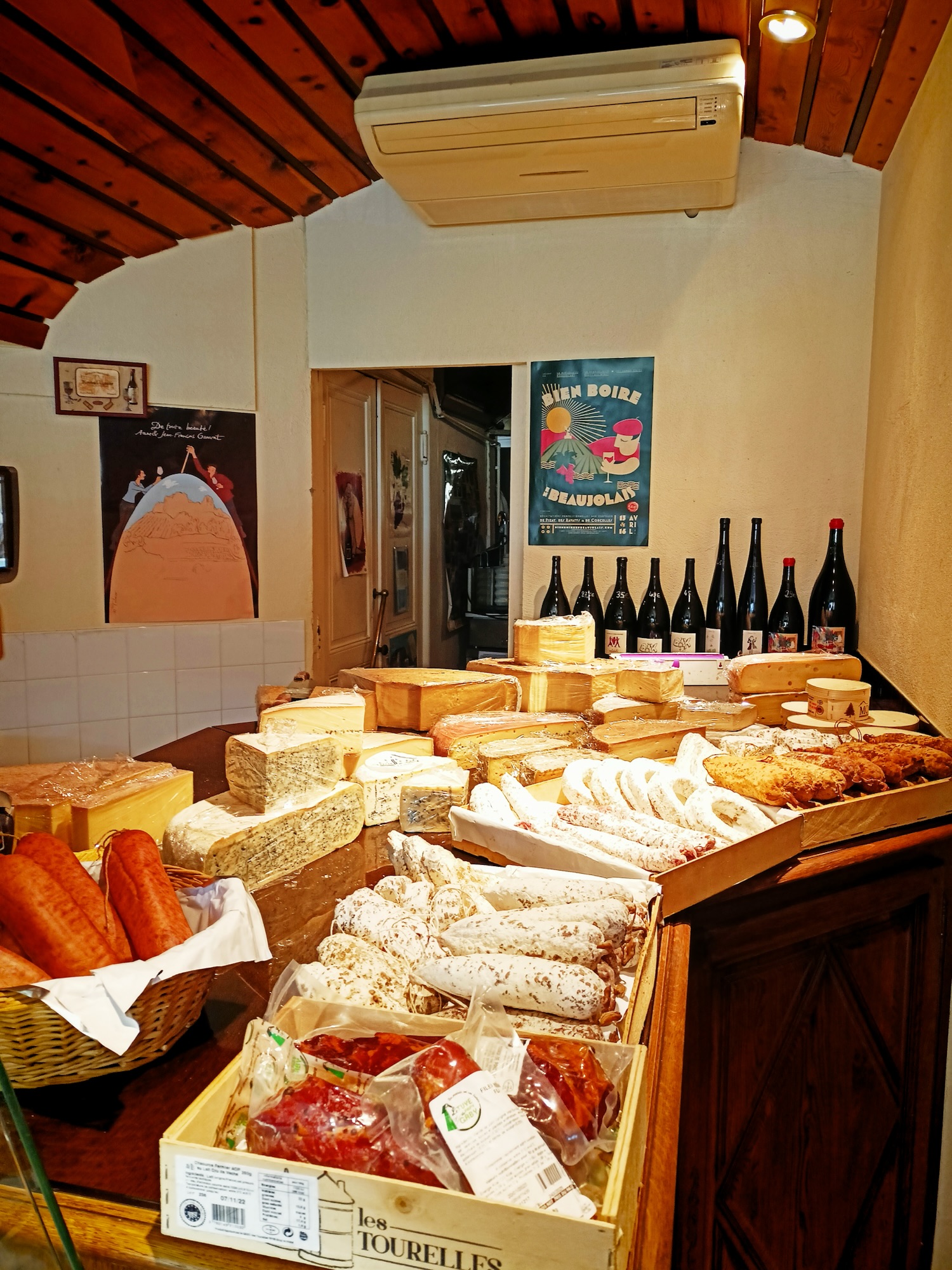 Ritorno all'Isola che non c'è - Aggiornamenti dall'ultimo viaggio in JURA 2025 ed. - Essencia