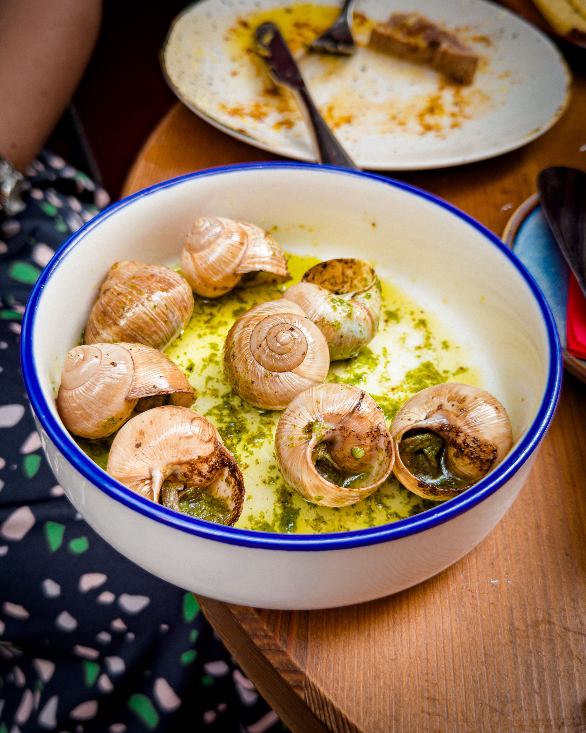 Perché questi 3 BAR-À-VIN di NIZZA funzionano così bene - BERCO e.. - Escargot