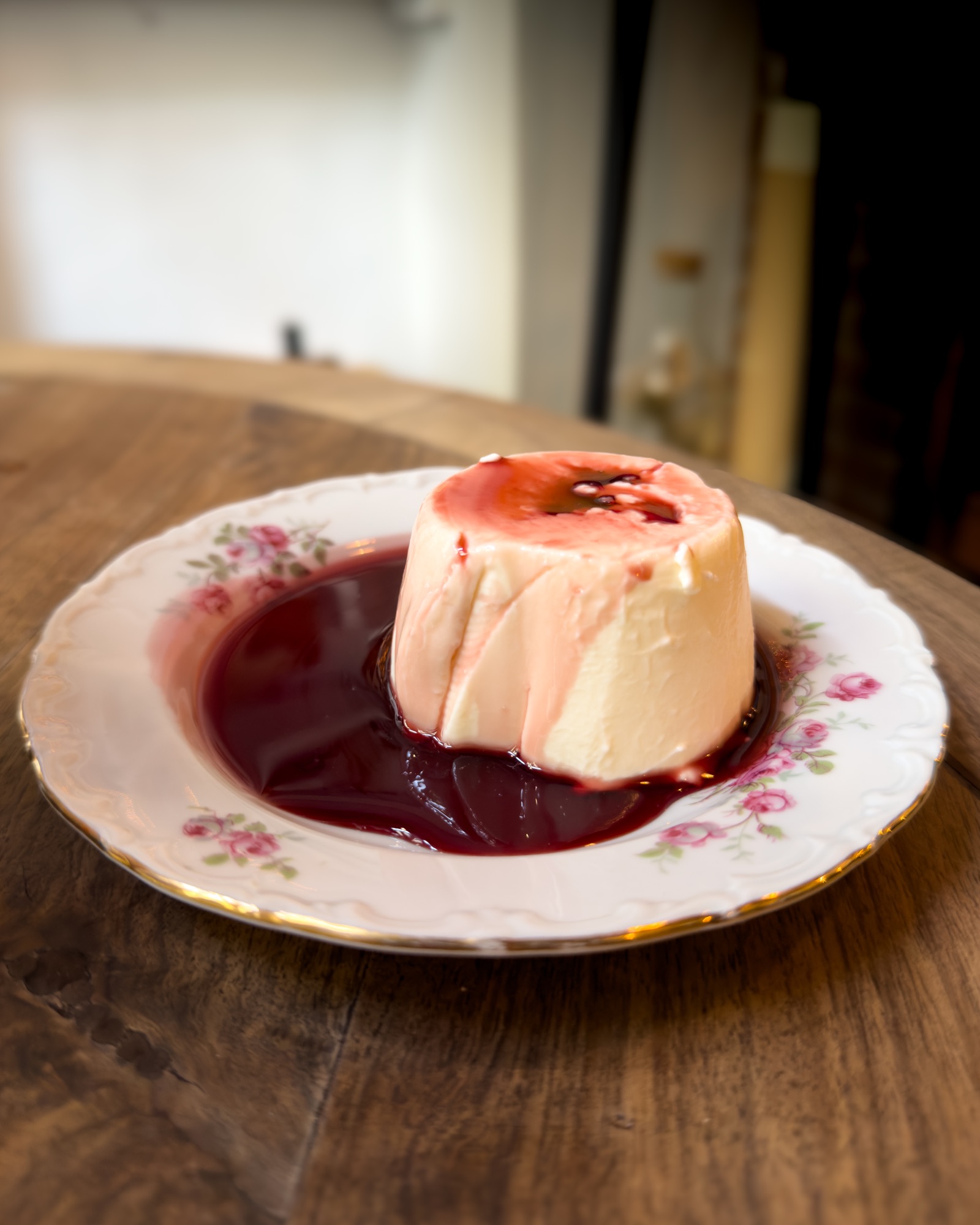 CAFFÈ DELL'OROLOGIO: l’ode non à la mode alla resistenza di una piola a San Salvario - Panna cotta CAFFÈ DELL'OROLOGIO: l’ode non à la mode alla resistenza di una piola a San Salvario - Panna cotta